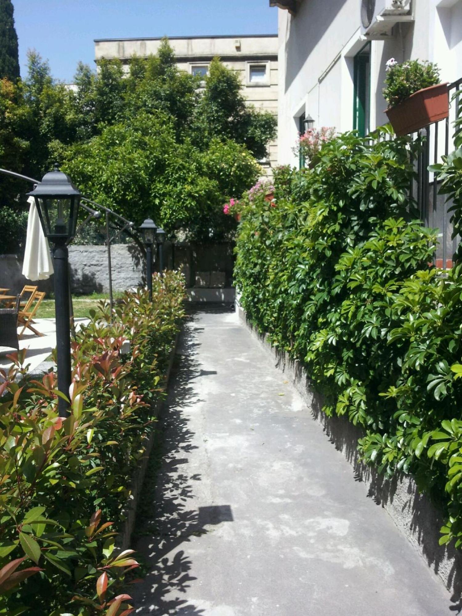 Dimora Novecento Bed & Breakfast Catania Bagian luar foto